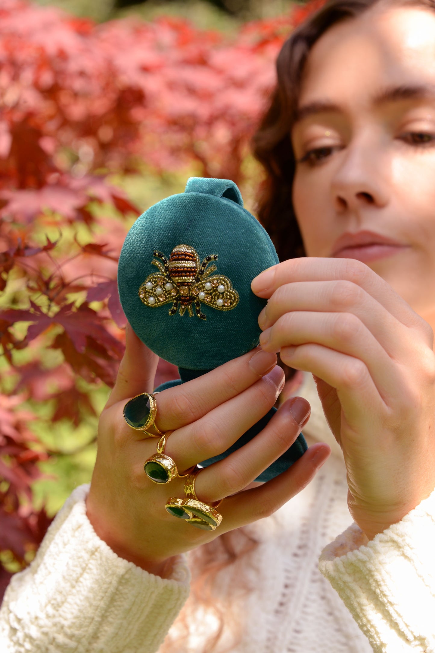 TEAL GOLDEN BEE COMPACT MIRROR