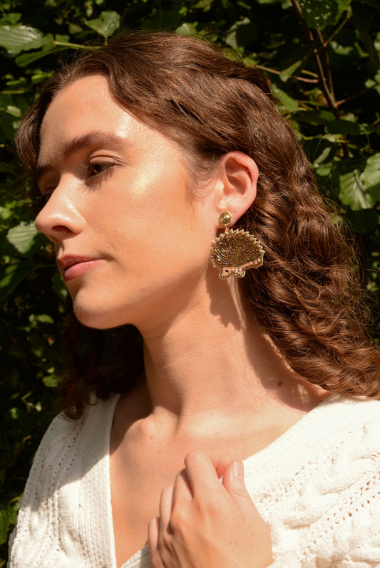 BEADED GOLD HEDGEHOG DROPS