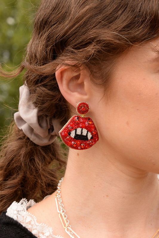 HALLOWEEN RED LIPS AND FANG BEADED EARRINGS