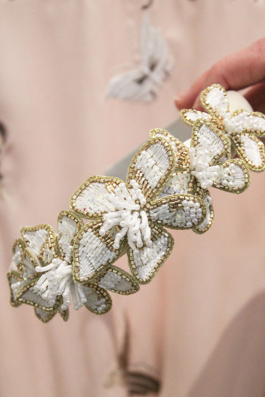 PEARL WHITE FLOWER HEADBAND