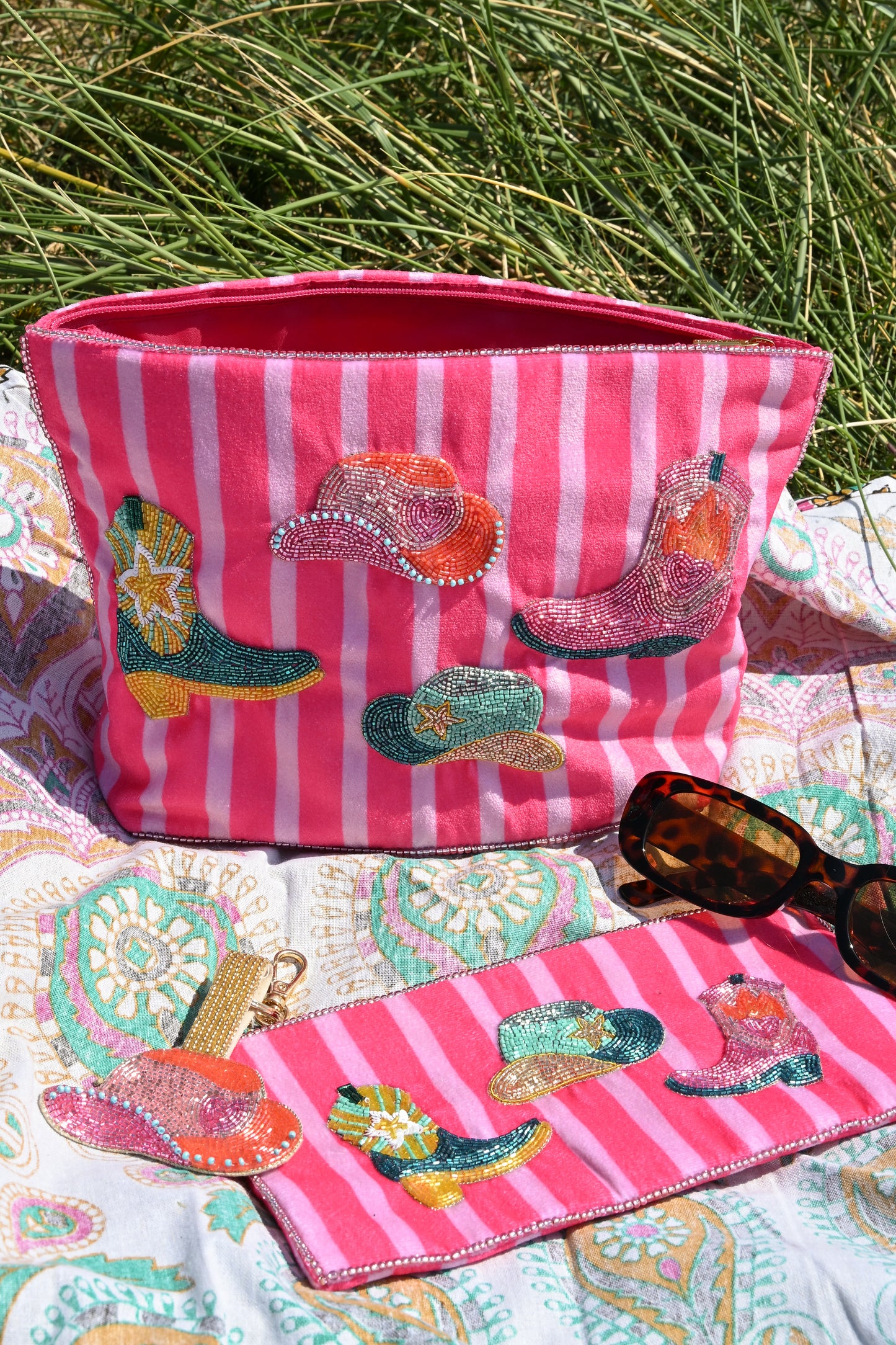 COWGIRL LARGE POUCH