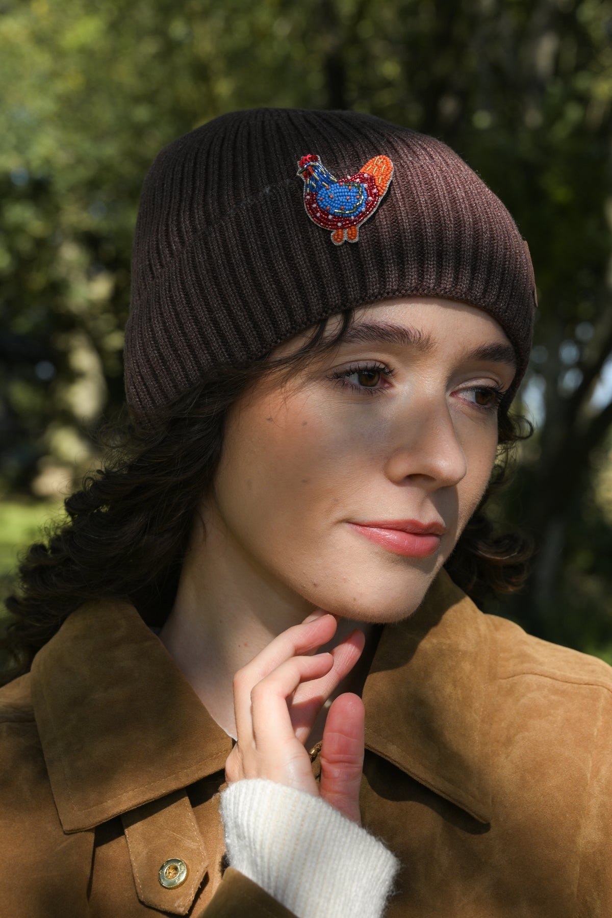 FOLK CHICKEN BROOCH