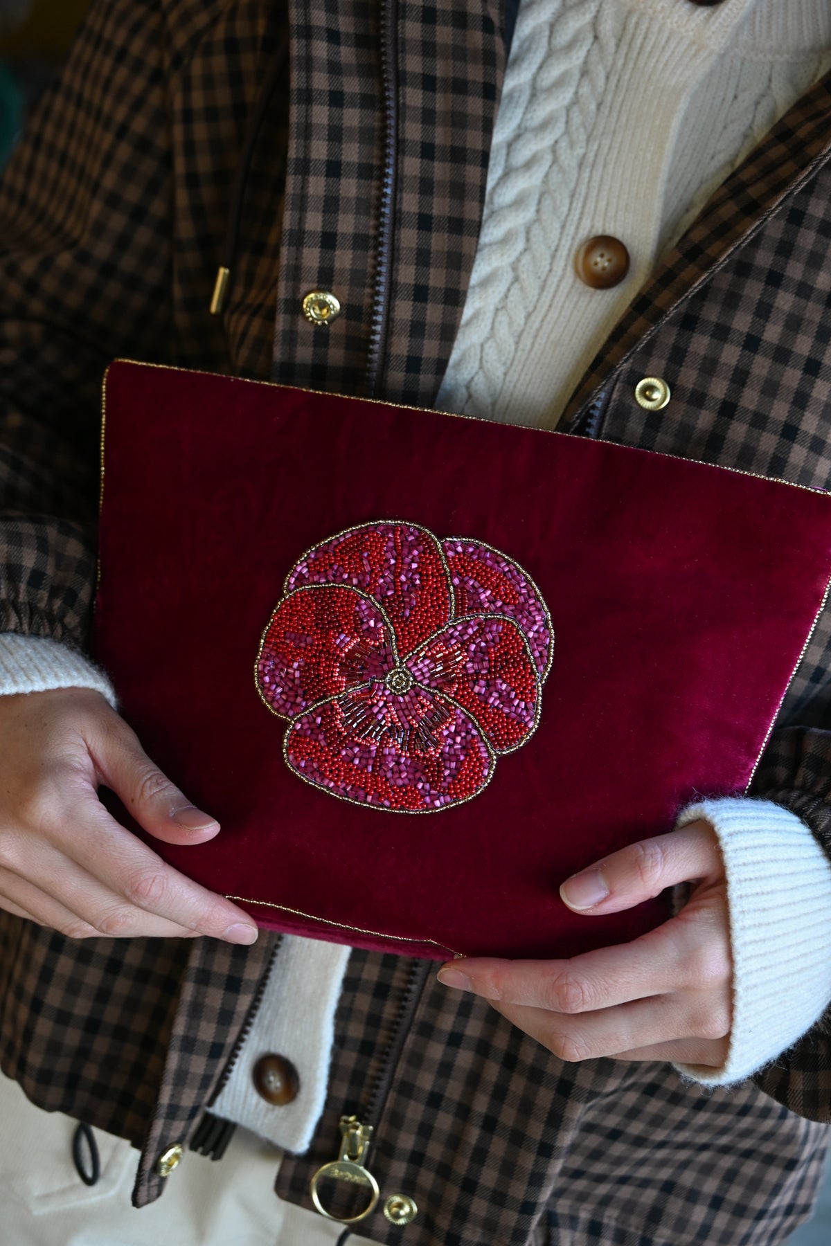 DARK PINK WINTER PANSY LARGE POUCH