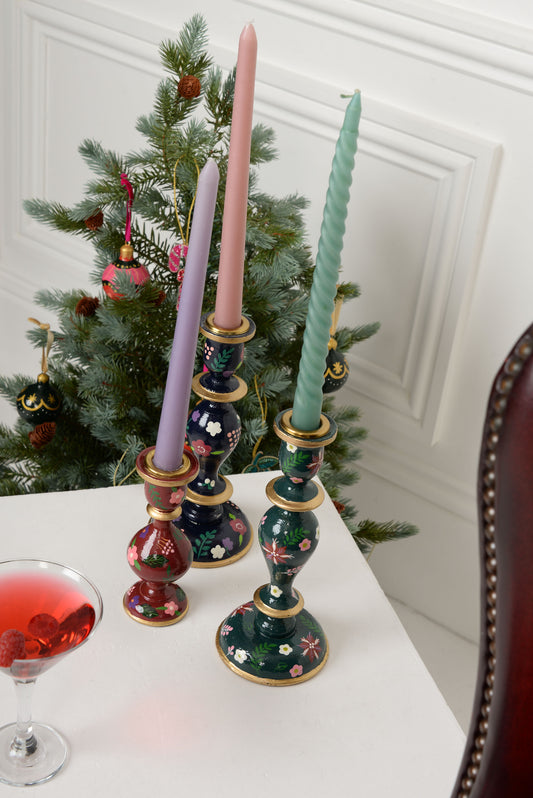 BURGUNDY SMALL CANDLESTICK HOLDER