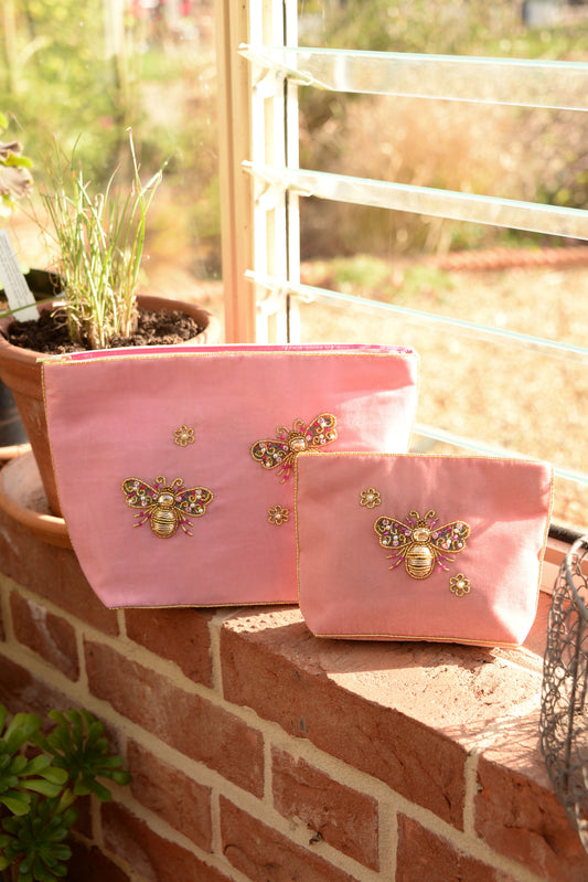 PINK FLOWER BEE MEDIUM POUCH