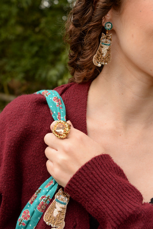 TABBY CAT WITH COLLAR BEADED EARRINGS