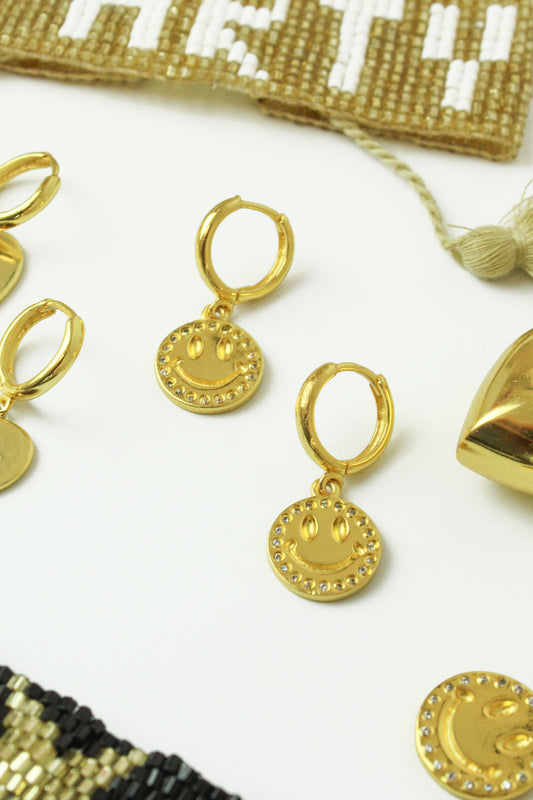 SMILE FACE CZ OUTLINE EARRINGS (8011146330328)