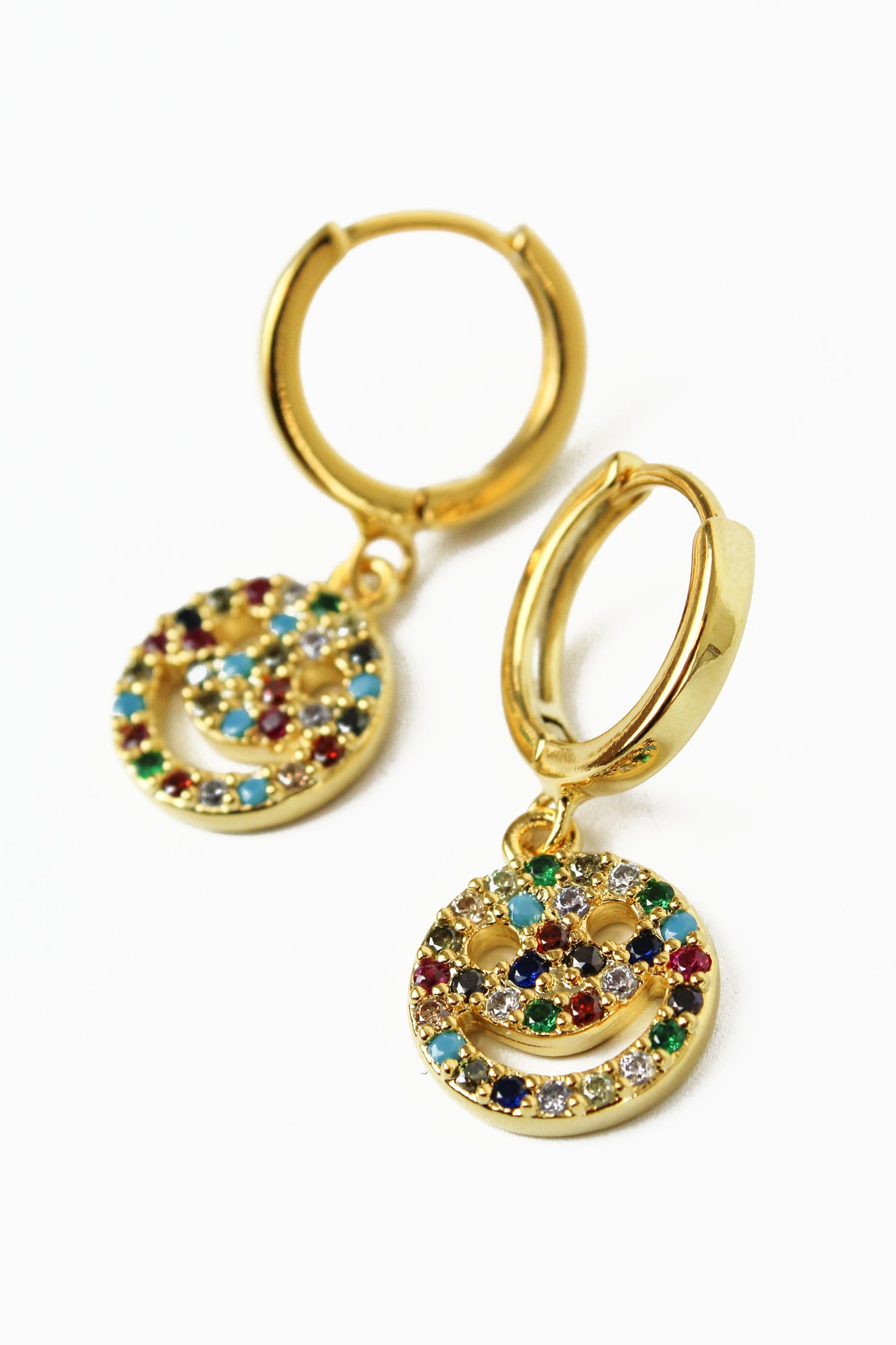 RAINBOW GEMSTONE HAPPY FACE HOOP EARRINGS (8011138138328)