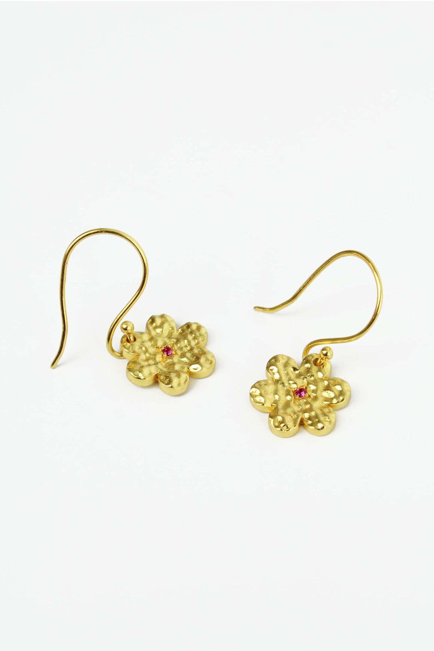 HAMMERED PINK CZ FLOWER EARRINGS (8108066275544)