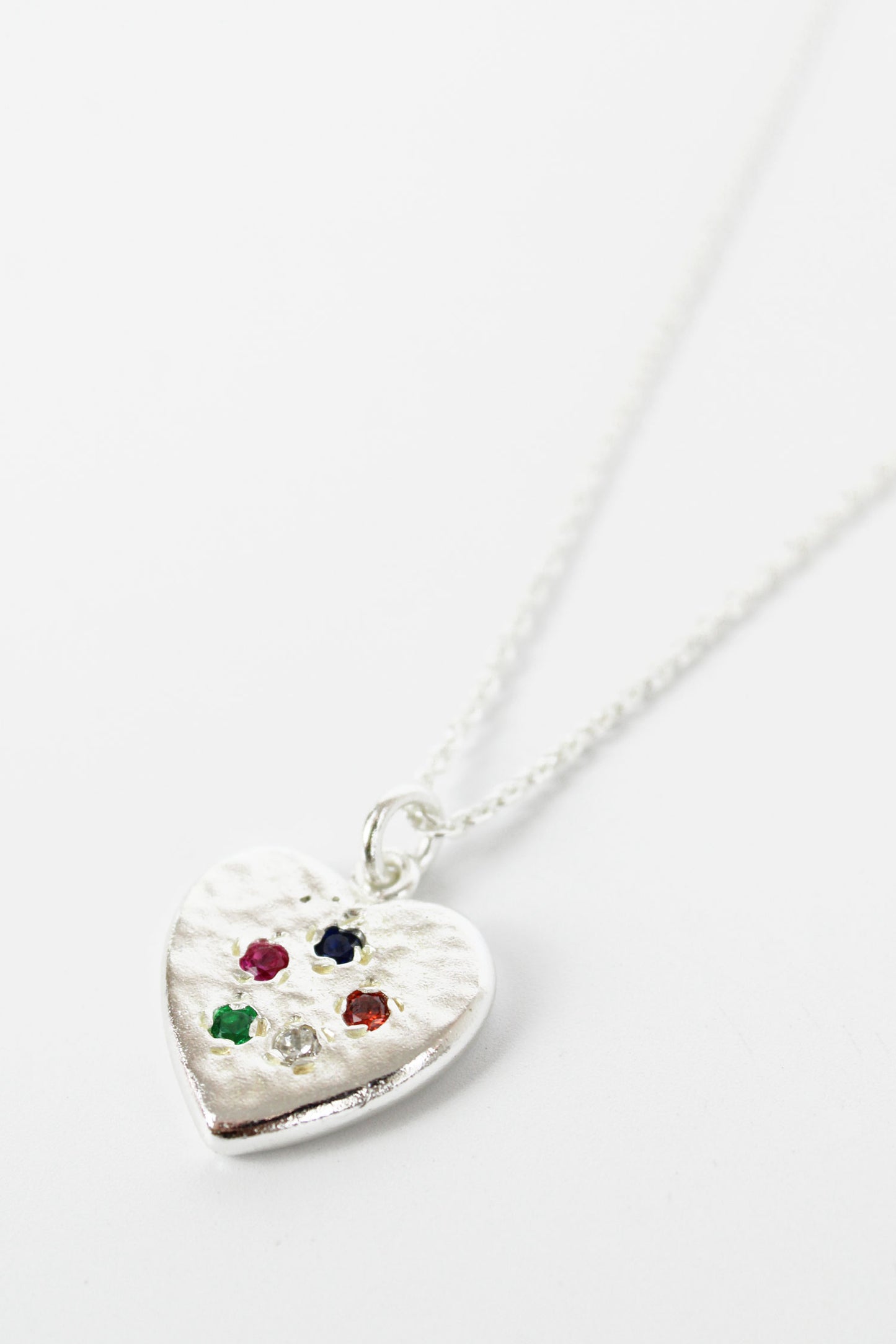 SILVER HEART GEM STUDDED HOOK NECKLACE (8011152785624)