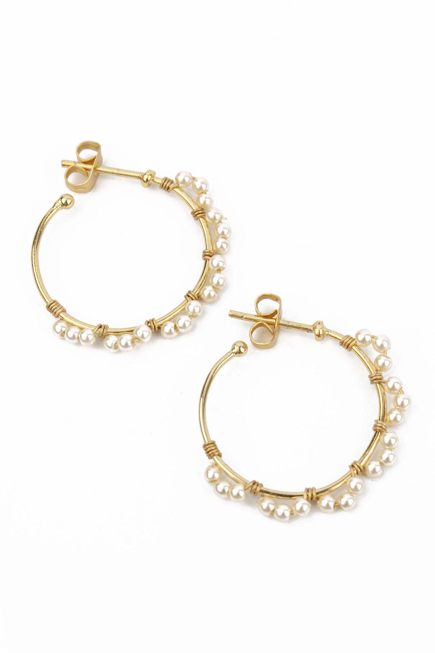 PEARL WRAPPED GOLD HOOP