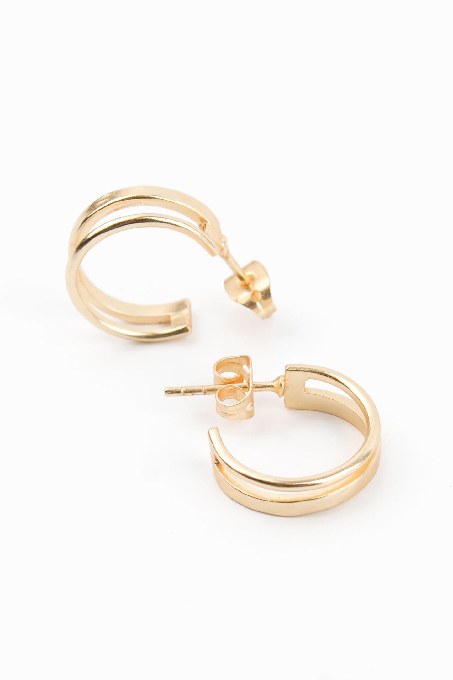 SMALL THICK AND THIN GOLD HOOP