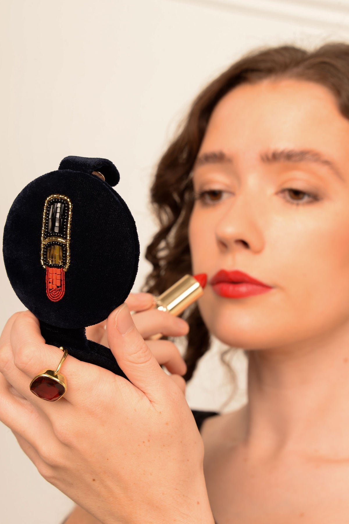 COSMETICS LIPSTICK COMPACT MIRROR