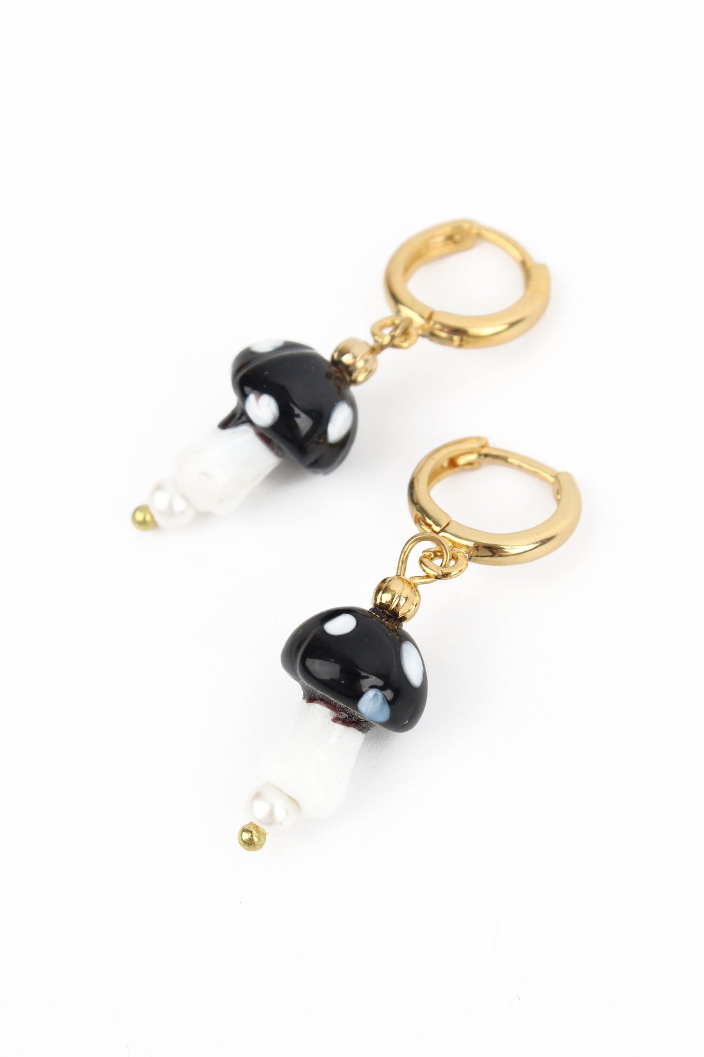 BLACK GLASS MUSHROOM HUGGIE HOOPS