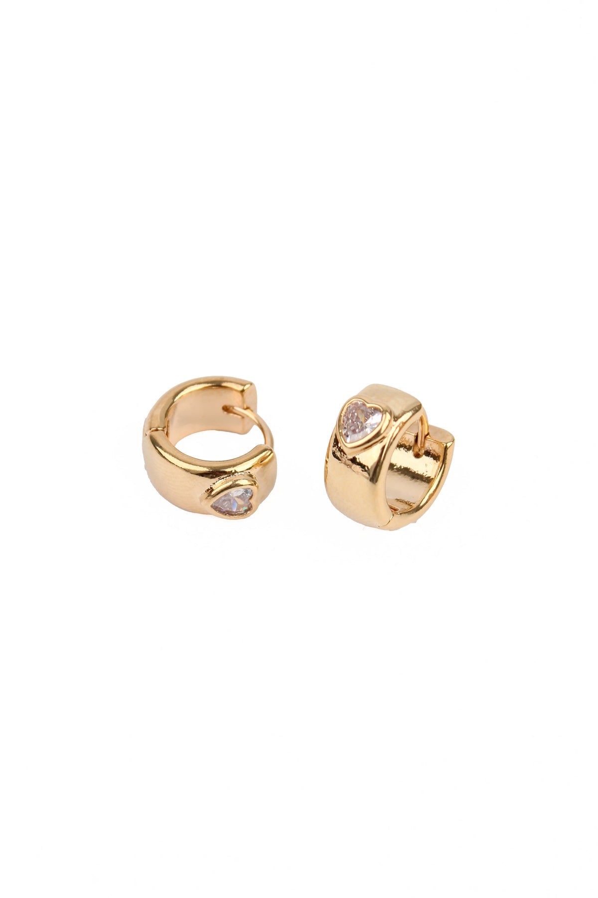 CZ HEART ON GOLD HUGGIE EARRINGS