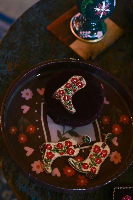CREAM COWGIRL BOOT COMPACT MIRROR