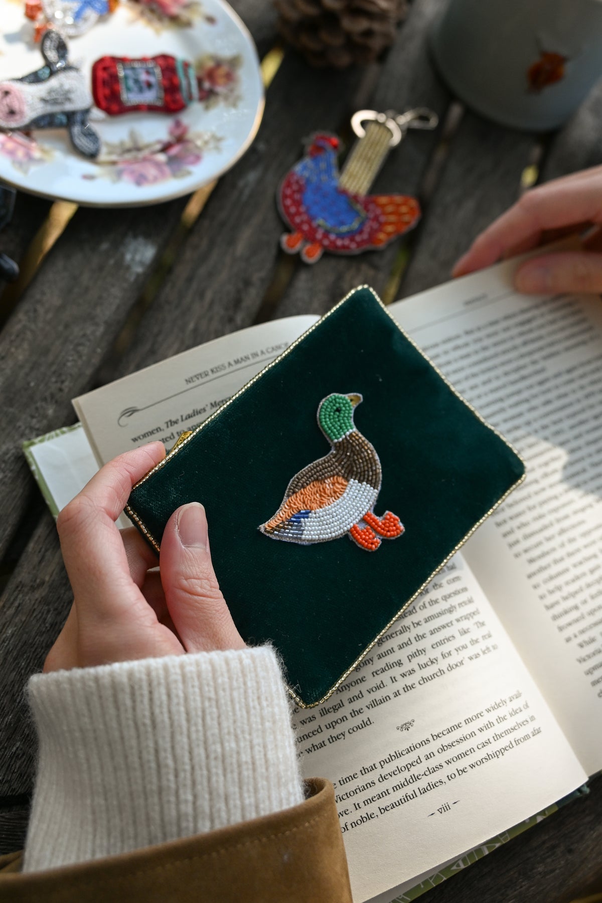 LITTLE DUCK ON GREEN SMALL POUCH