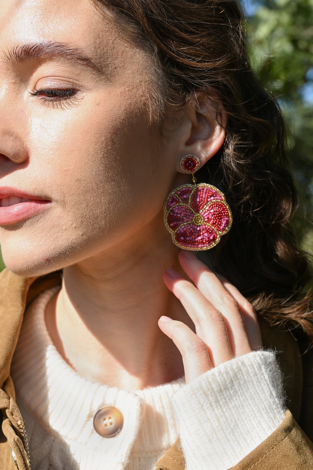 DARK PINK WINTER PANSY BEADED EARRINGS