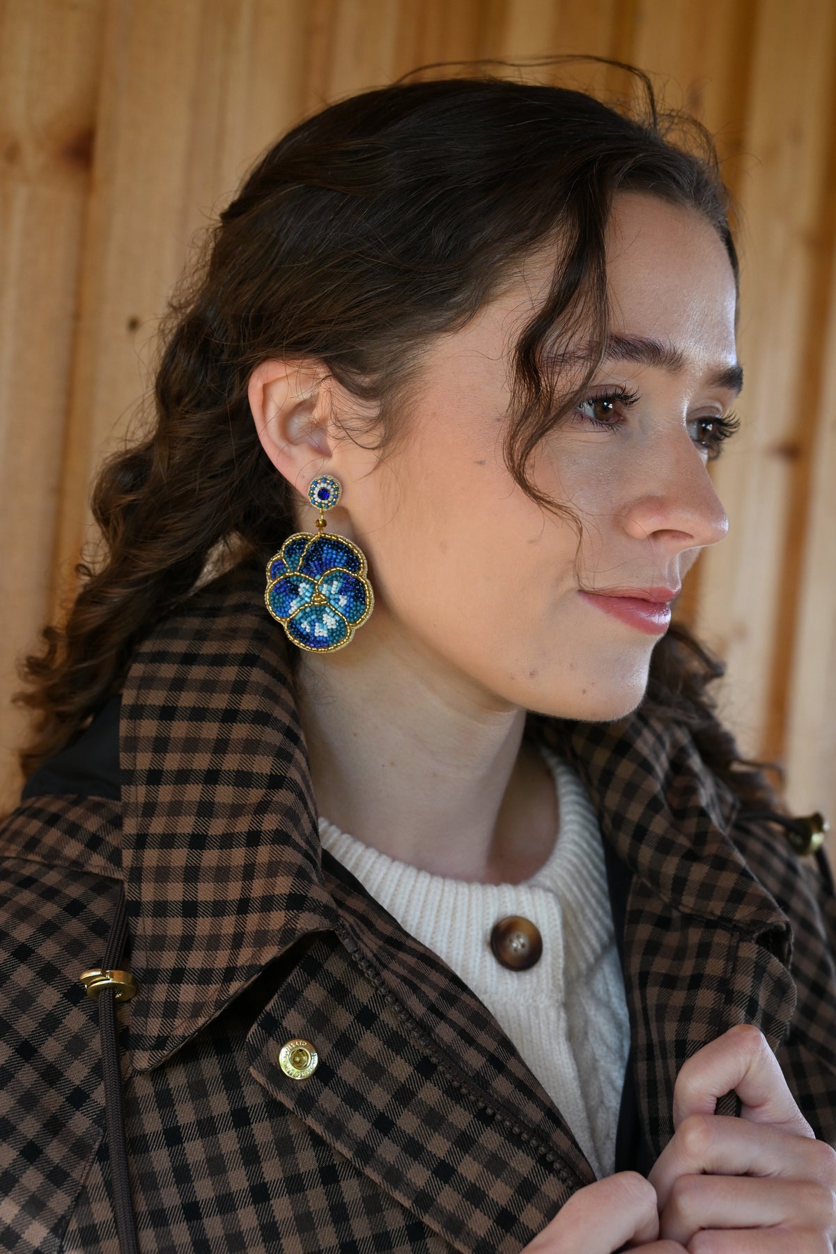 DARK BLUE WINTER PANSY BEADED EARRINGS