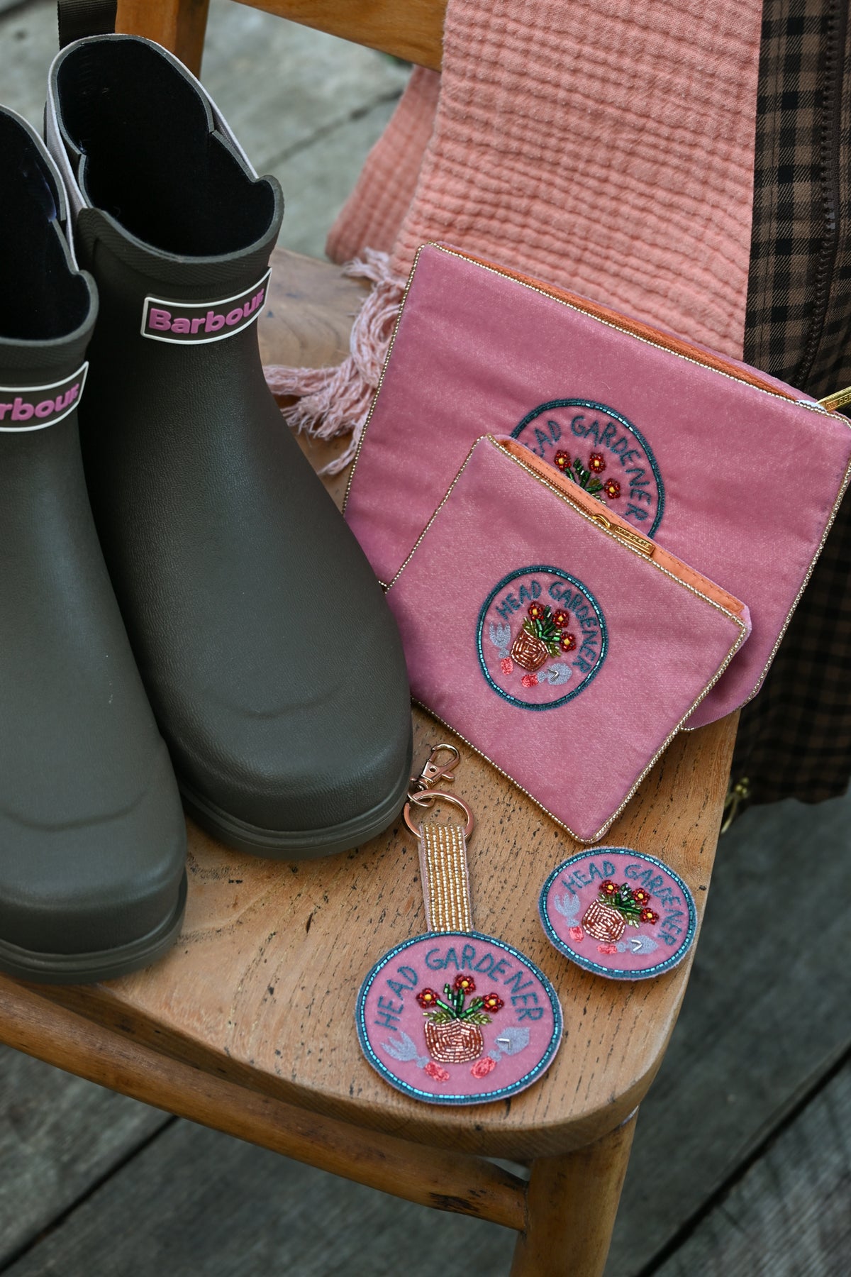 HEAD GARDENER ON PINK SMALL POUCH