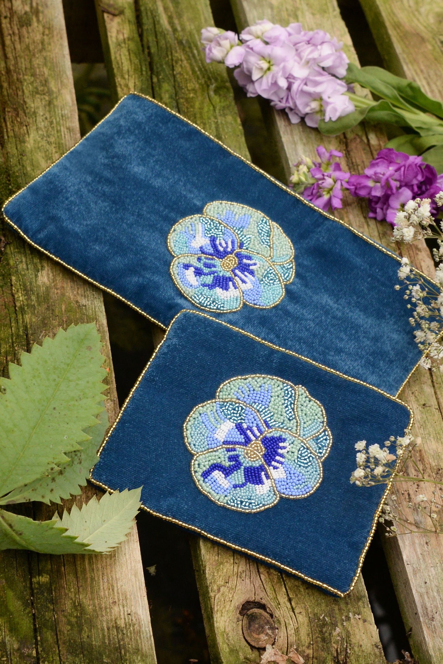 BLUE PANSY SMALL POUCH