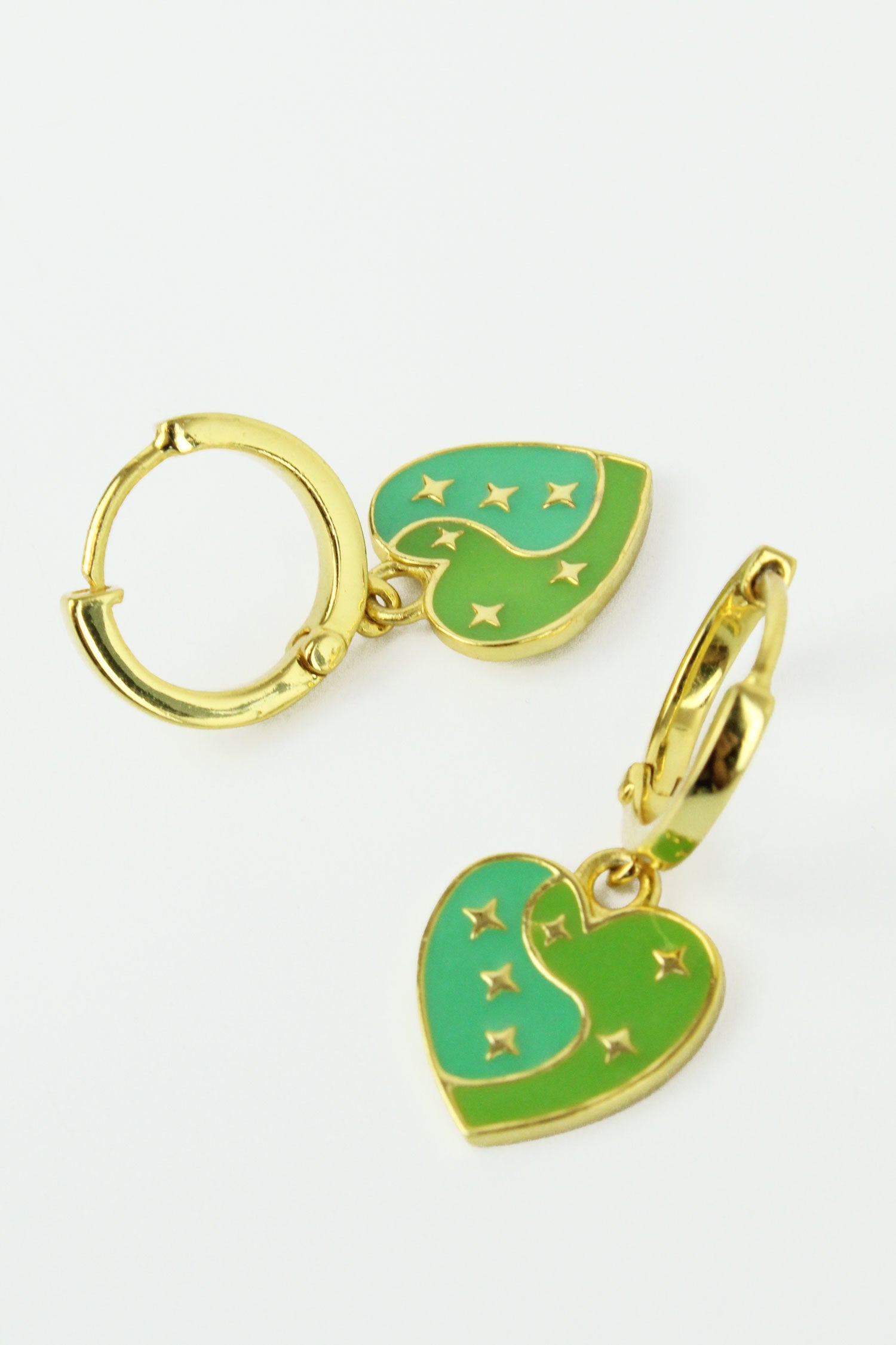 GOLD STAR GREEN ENAMEL HEART HUGGIES (7965644456152)