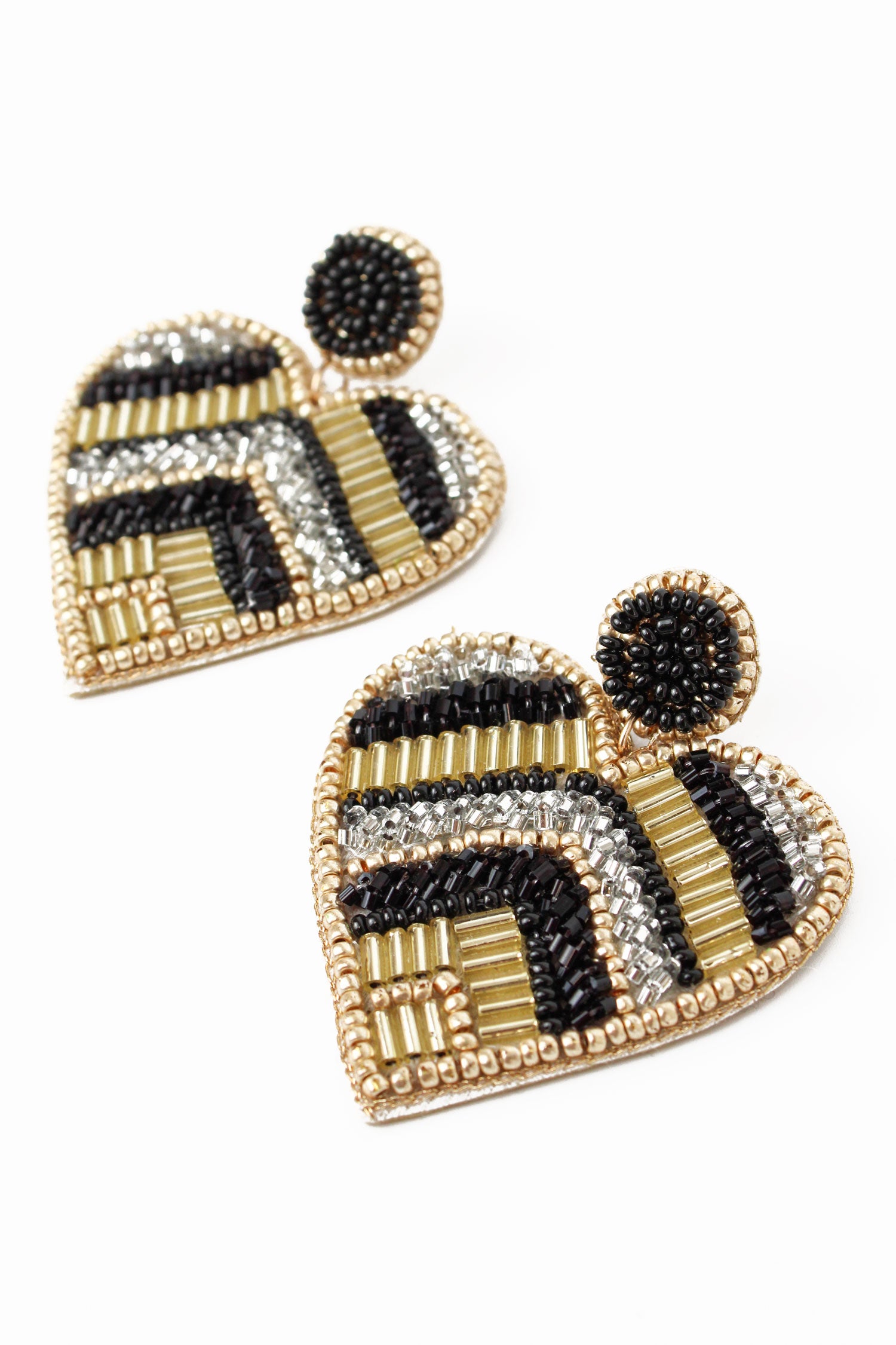 CHEVRON HEART BEADED EARRINGS (8011113529560)