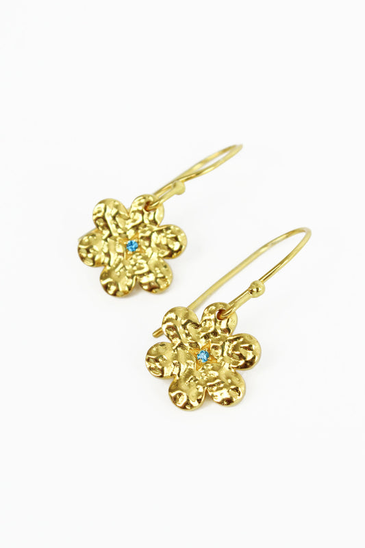 HAMMERED BLUE CZ FLOWER EARRINGS (8108064506072)