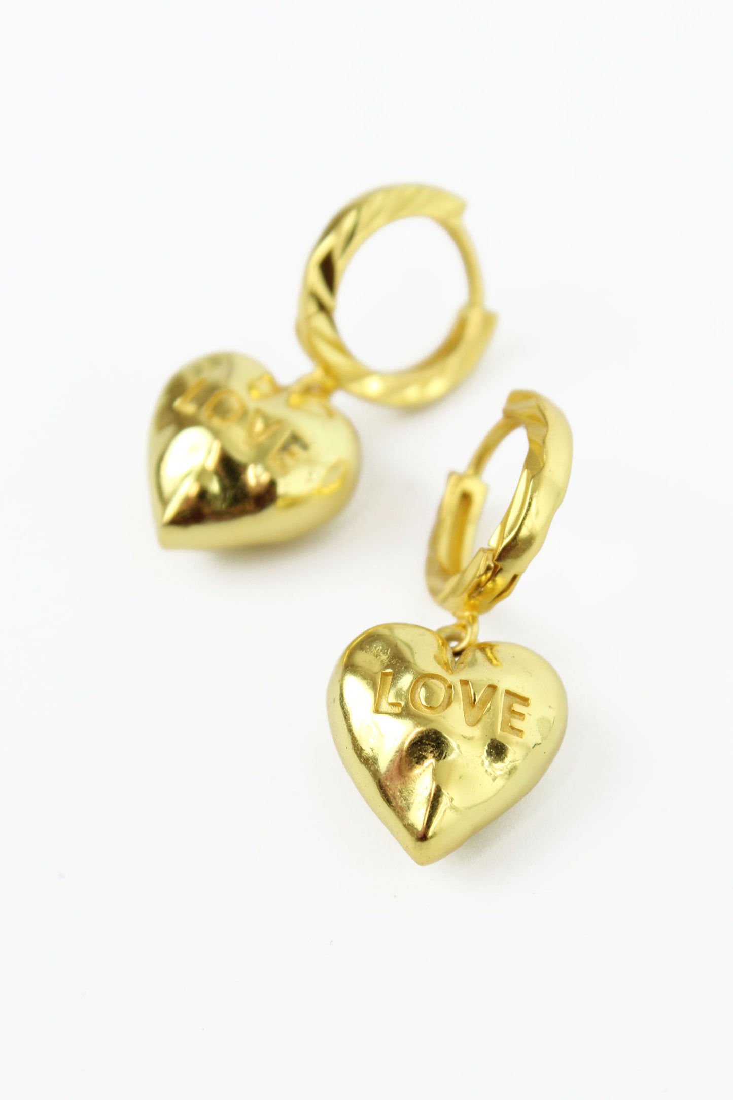 GOLD CHUNKY HEART EARRINGS (8108084330712)