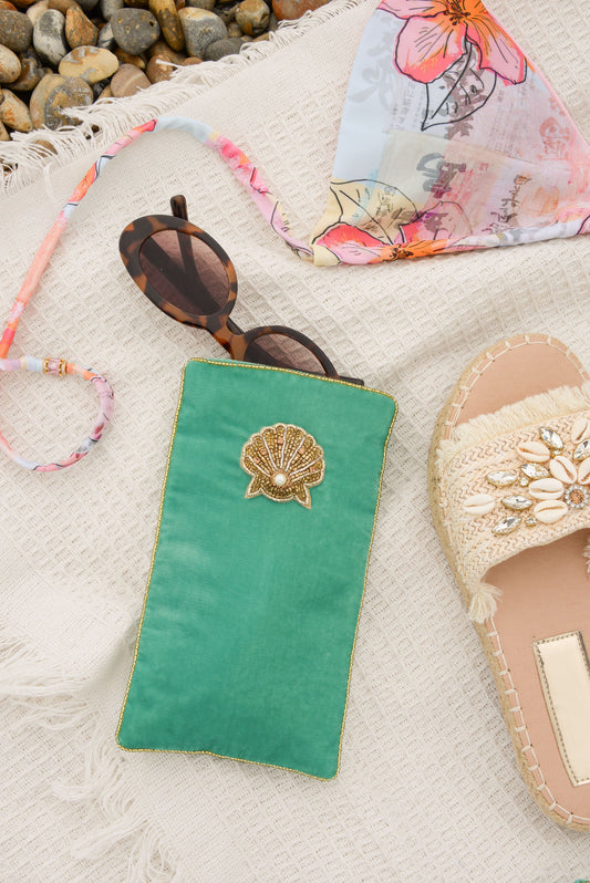 GOLD SHELL SUNGLASSES CASE