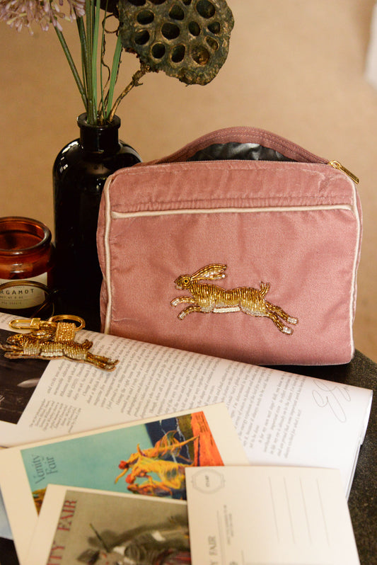 GOLDEN HARE MEDIUM POUCH