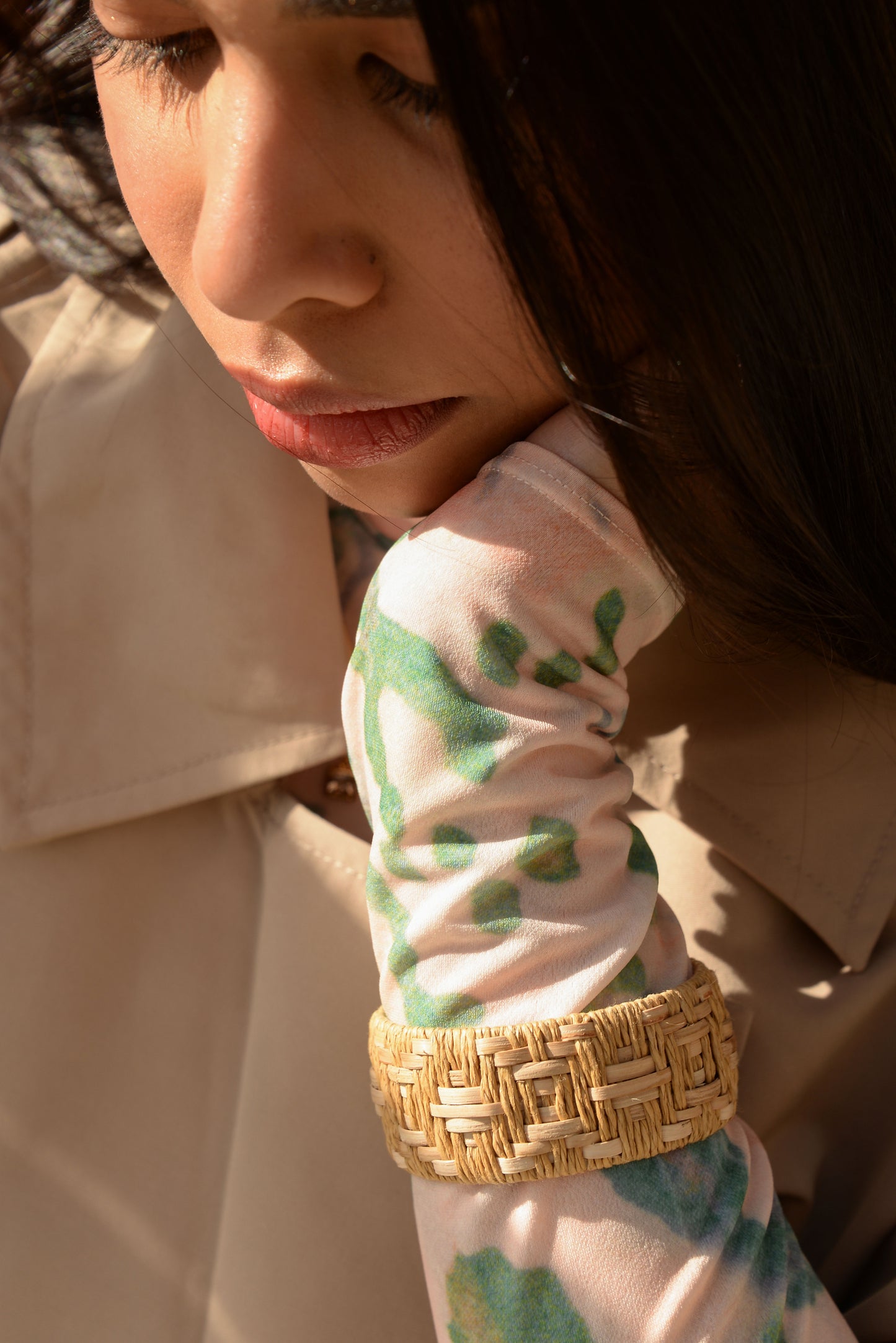 NATURAL RAFFIA BANGLE