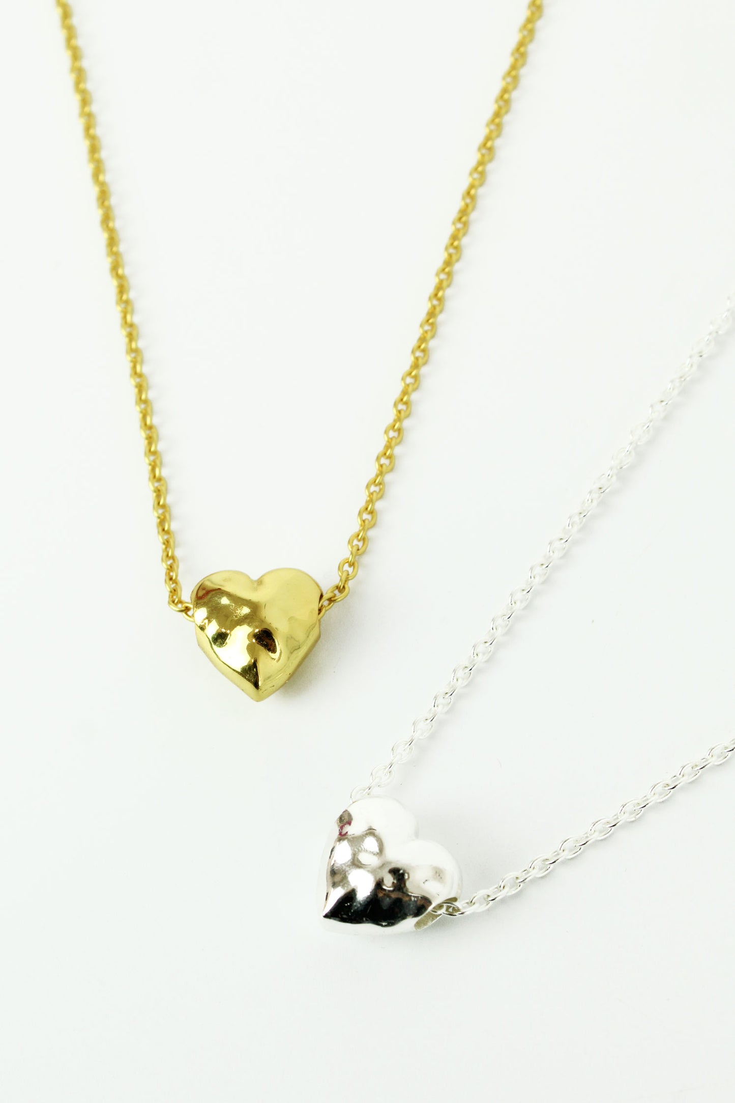 SILVER BOLD HEART NECKLACE
