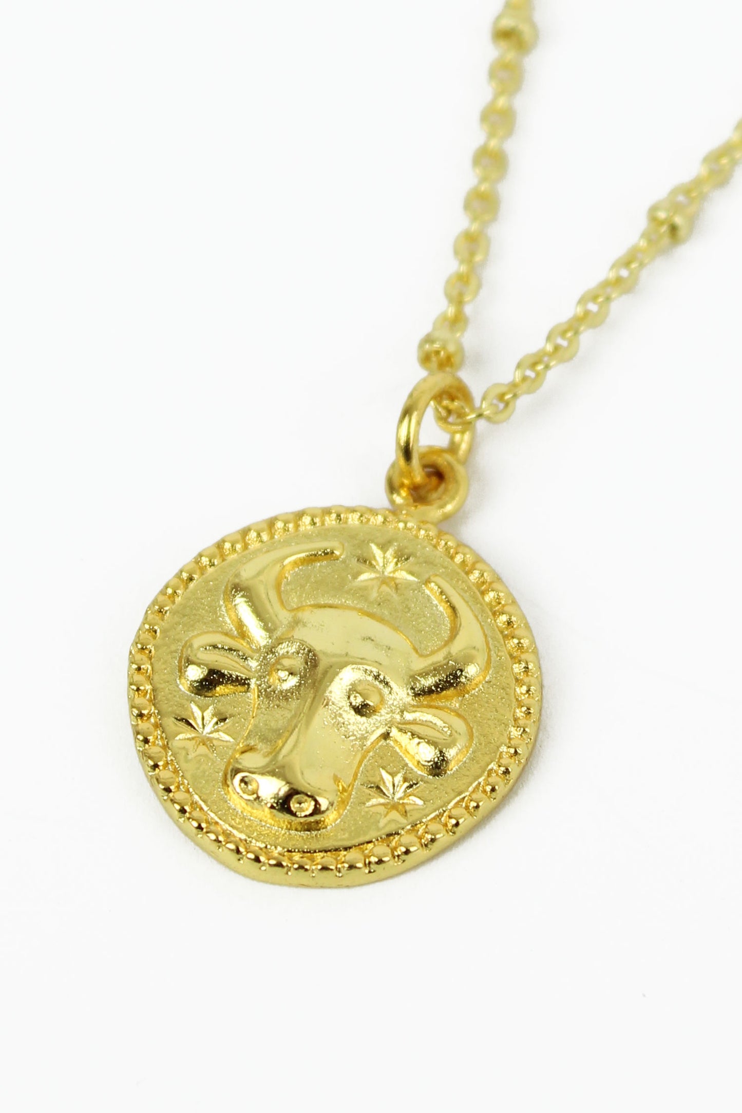 TAURUS GOLD PENDANT - ZODIAC COLLECTION