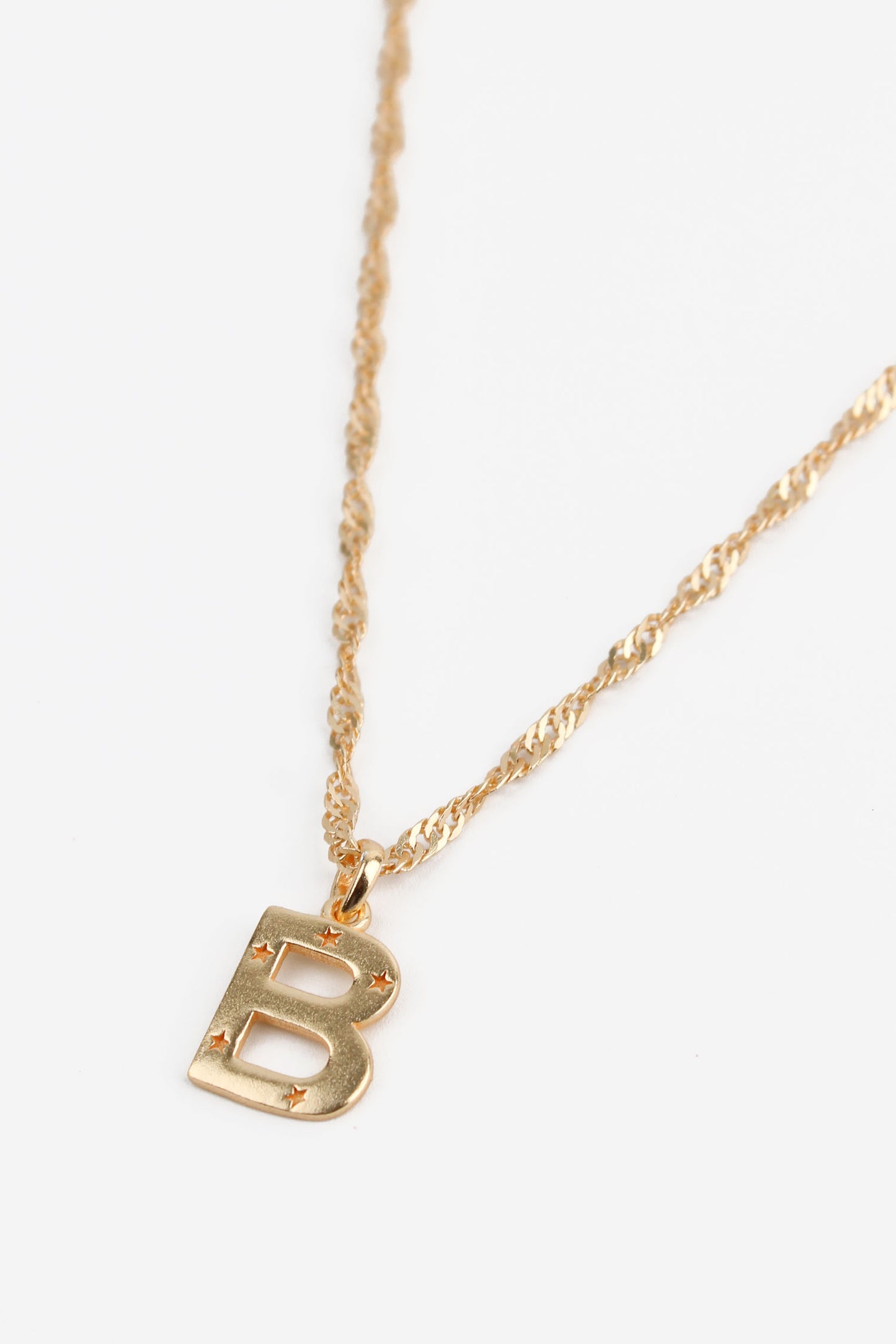 NECKLACE WITH B CHARM GOLD PLATED