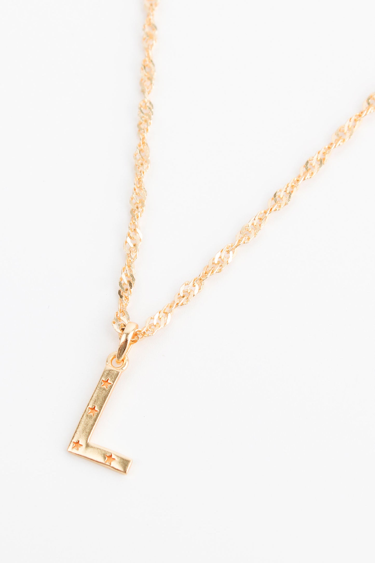 NECKLACE WITH L CHARM GOLD PLATED