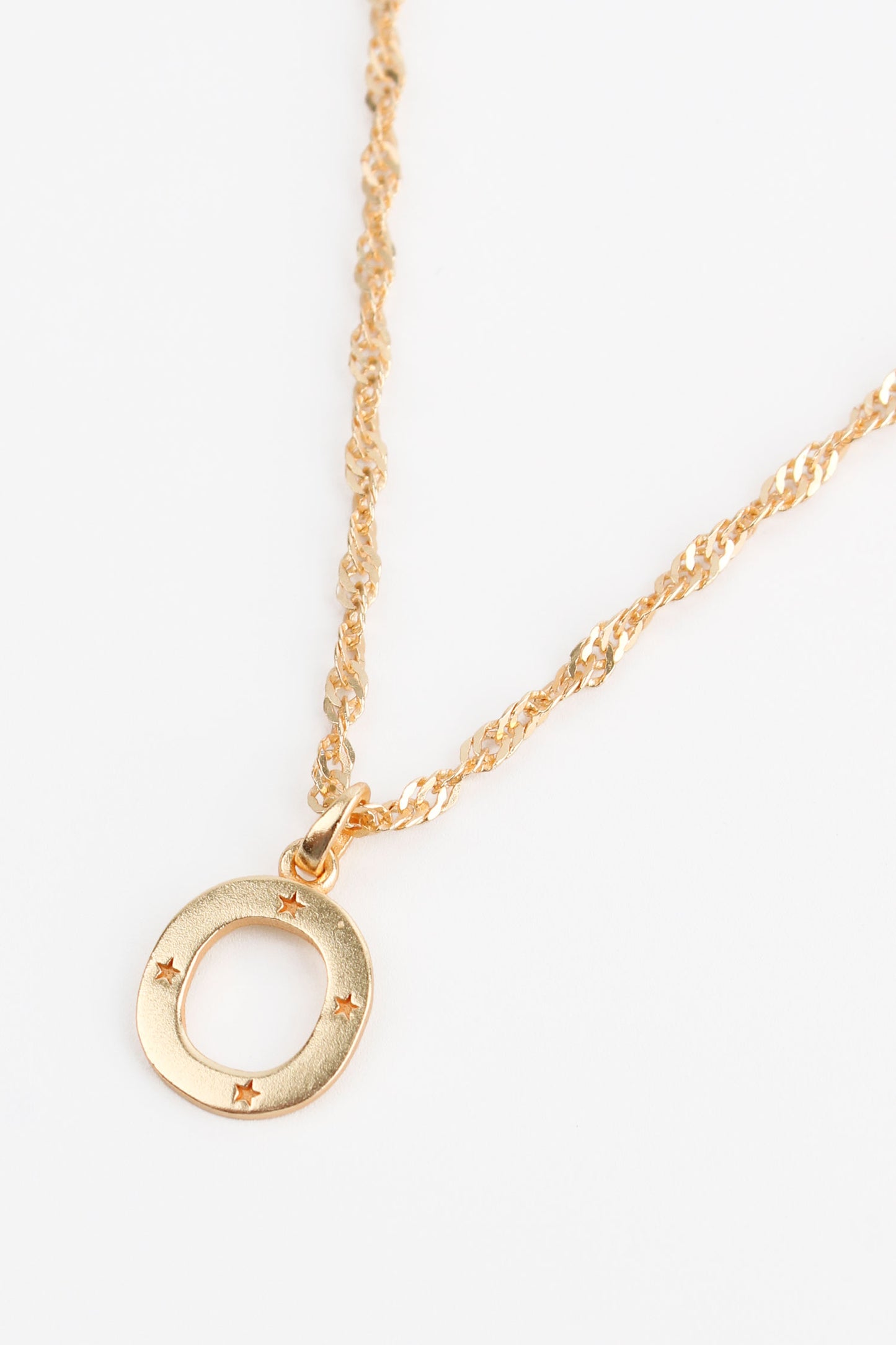 NECKLACE WITH O CHARM GOLD PLATED