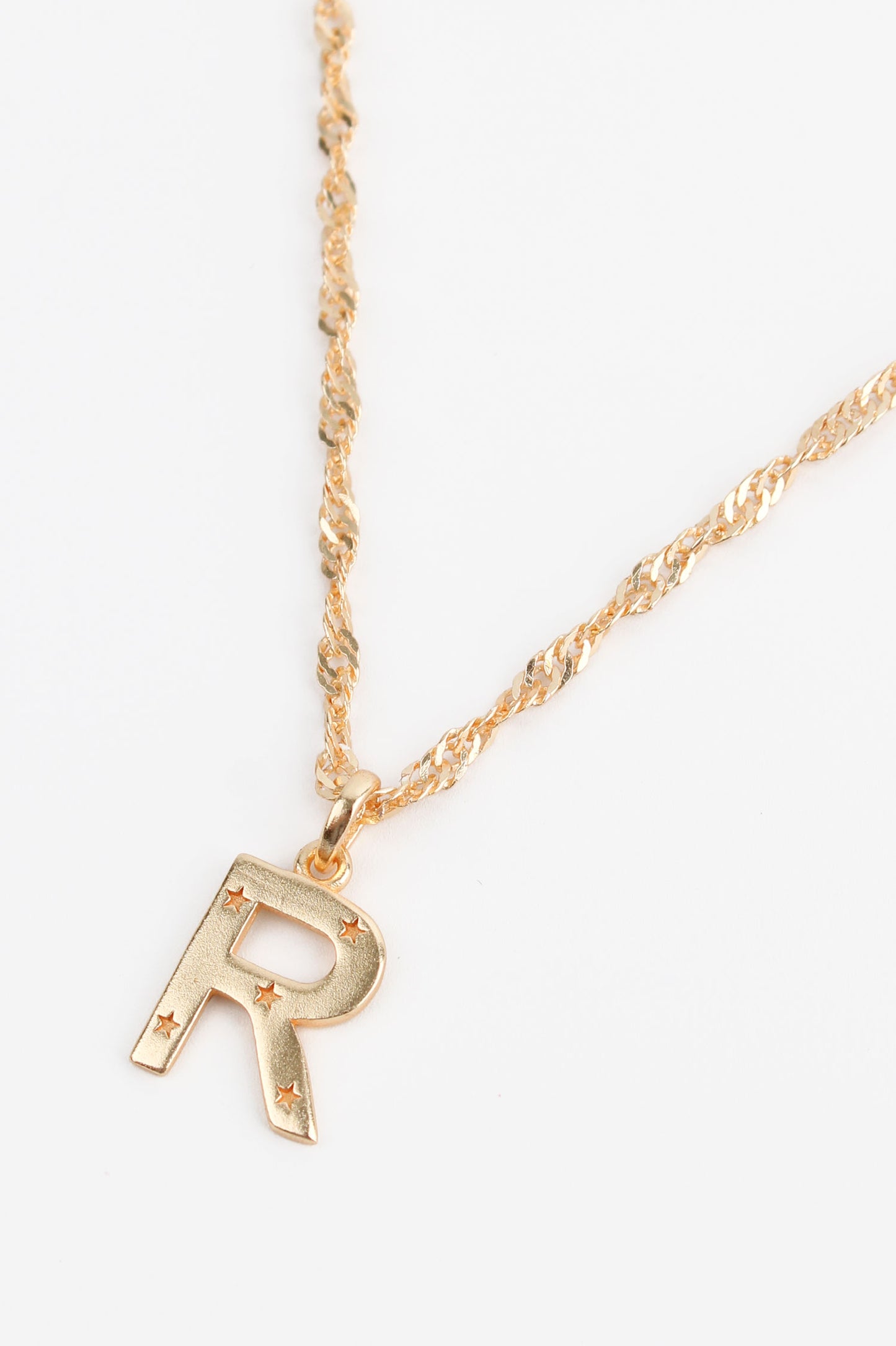 NECKLACE WITH R CHARM GOLD PLATED
