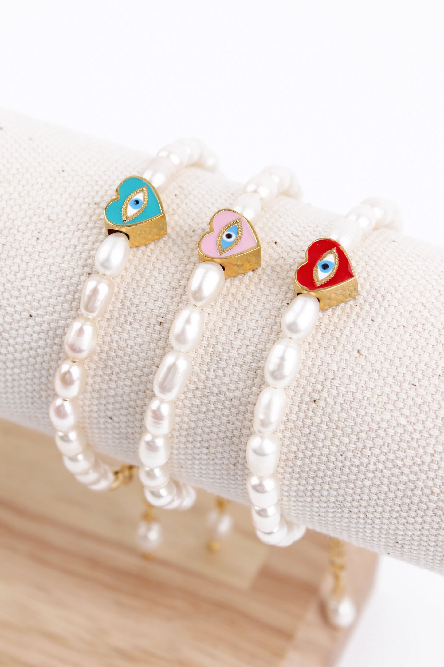 パール EVIL EYE ハート ブレスレット: 3 個パック