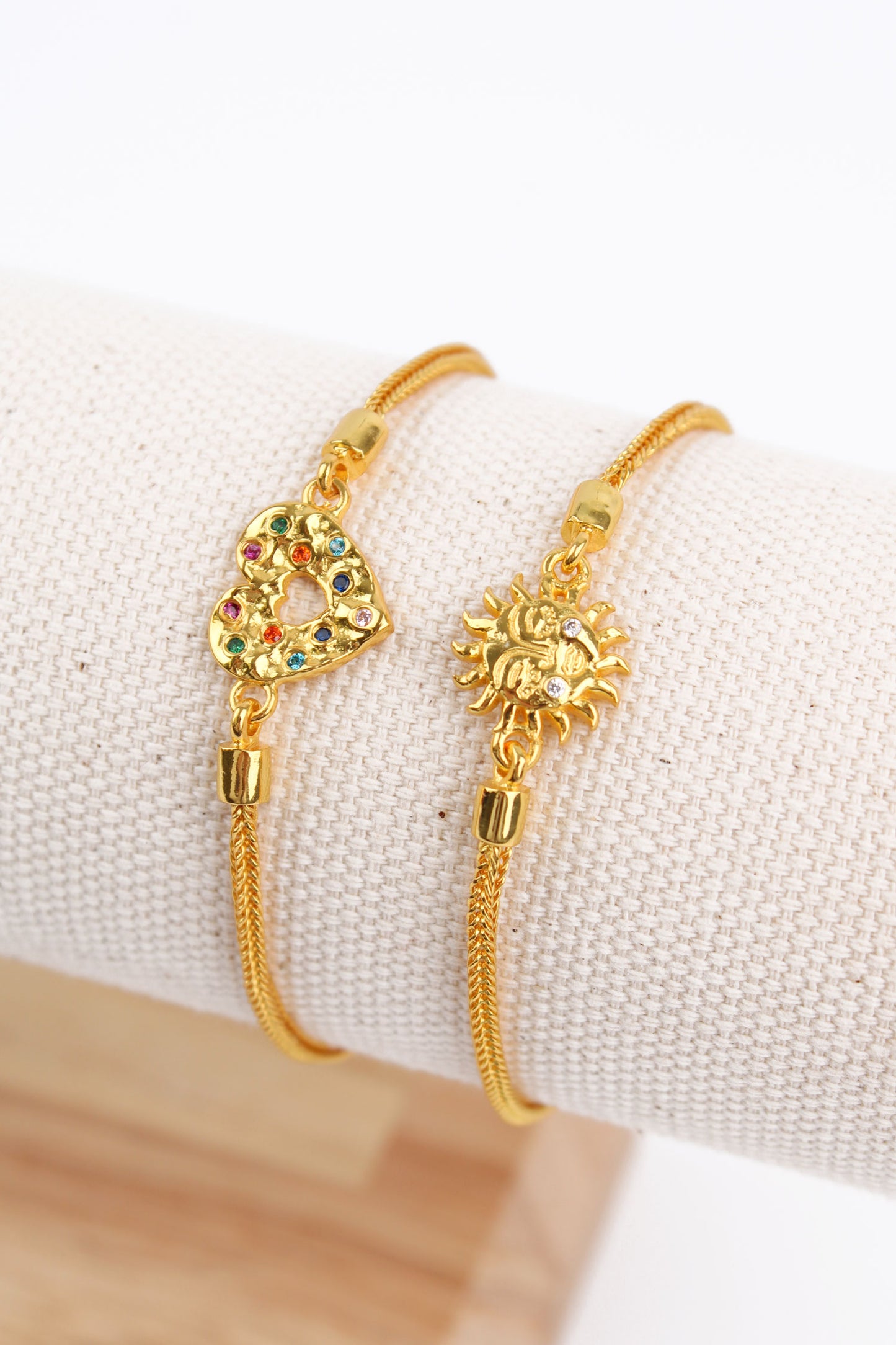 OFFER | SUN LOVER BRACELETS: PACK OF 2