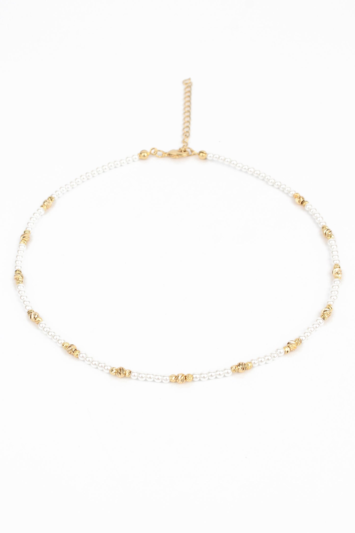 PEARLY AND GOLD BEAD NECKLACE