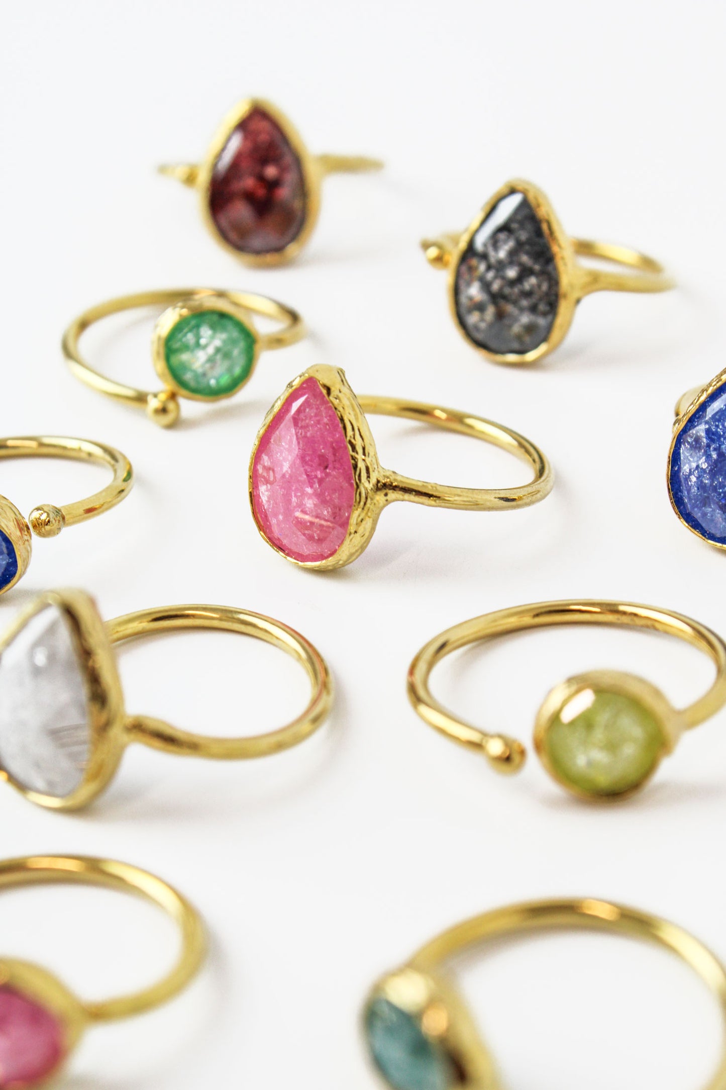 PACK OF 10 RINGS SMALL CIRCLES AND TEARDROP (8011144528088)