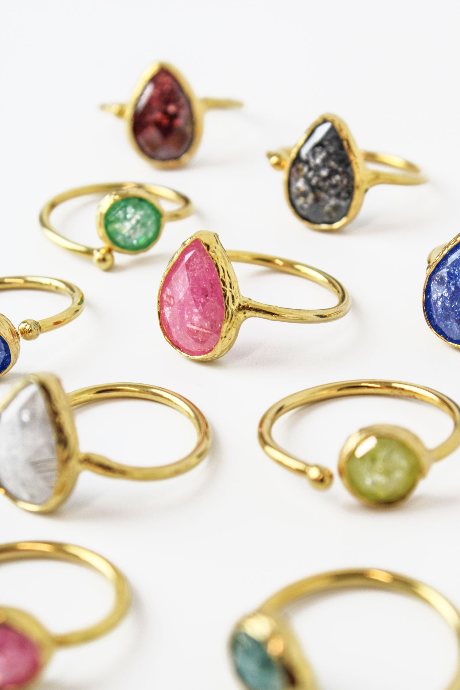 PACK OF 10 RINGS SMALL CIRCLES AND TEARDROP (8011144528088)