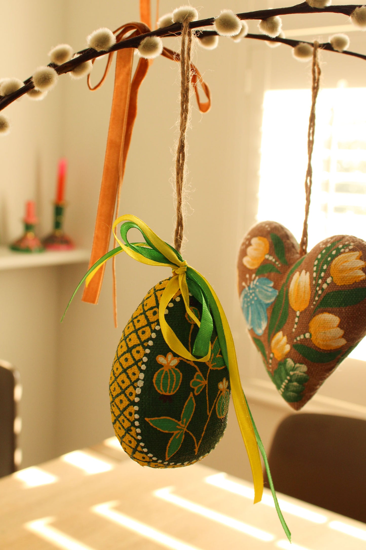 UKRAINIAN FOLK ART | GREEN EASTER EGG HANGING DECORATION
