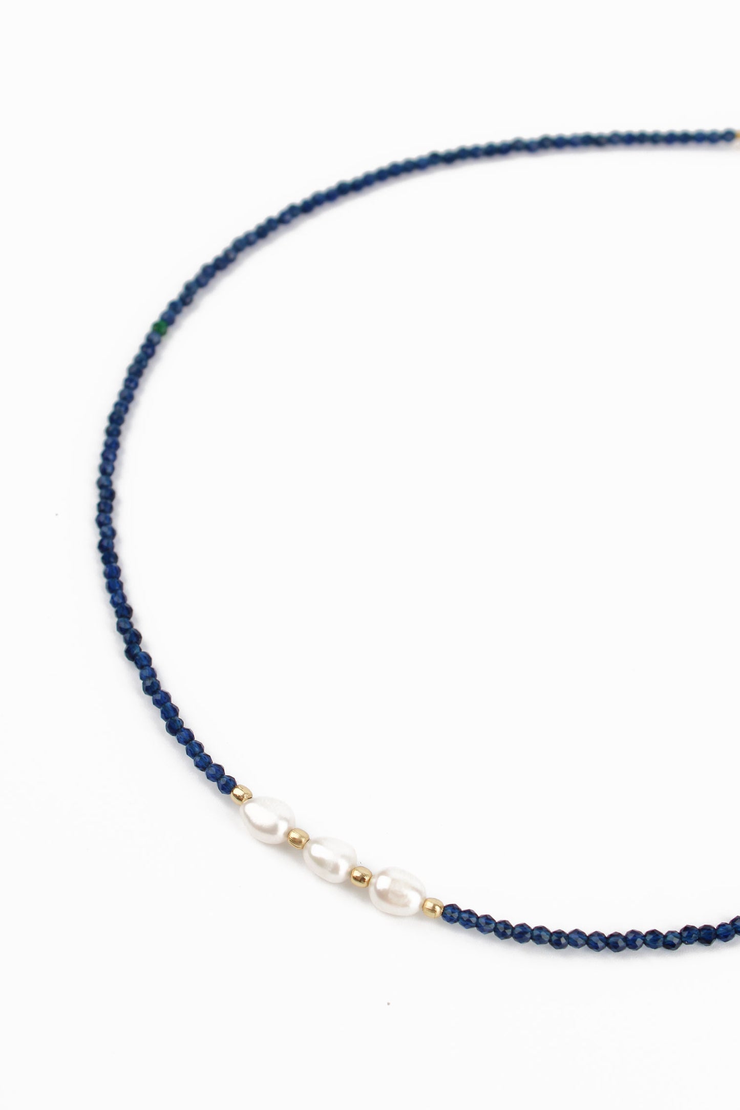 THREE PEARL BLUE NECKLACE