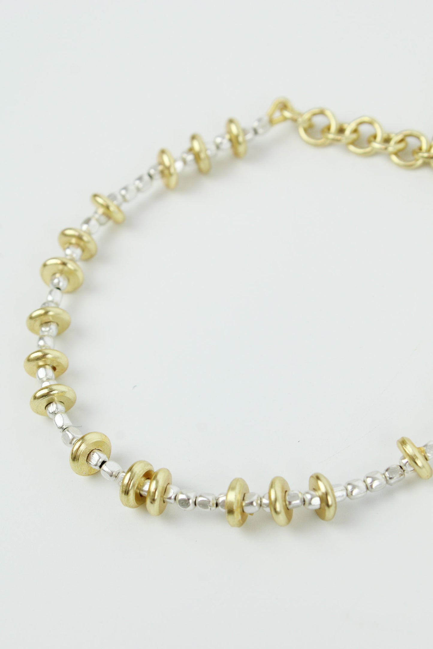 MIXED METAL DISC BEAD BRACELET (7585408188632)