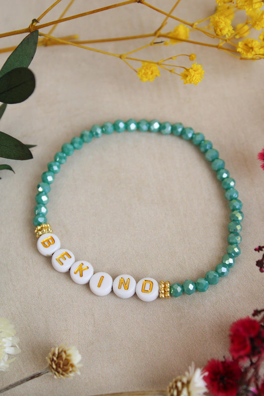 GREEN 'BE KIND' BRACELET (7794548408536)