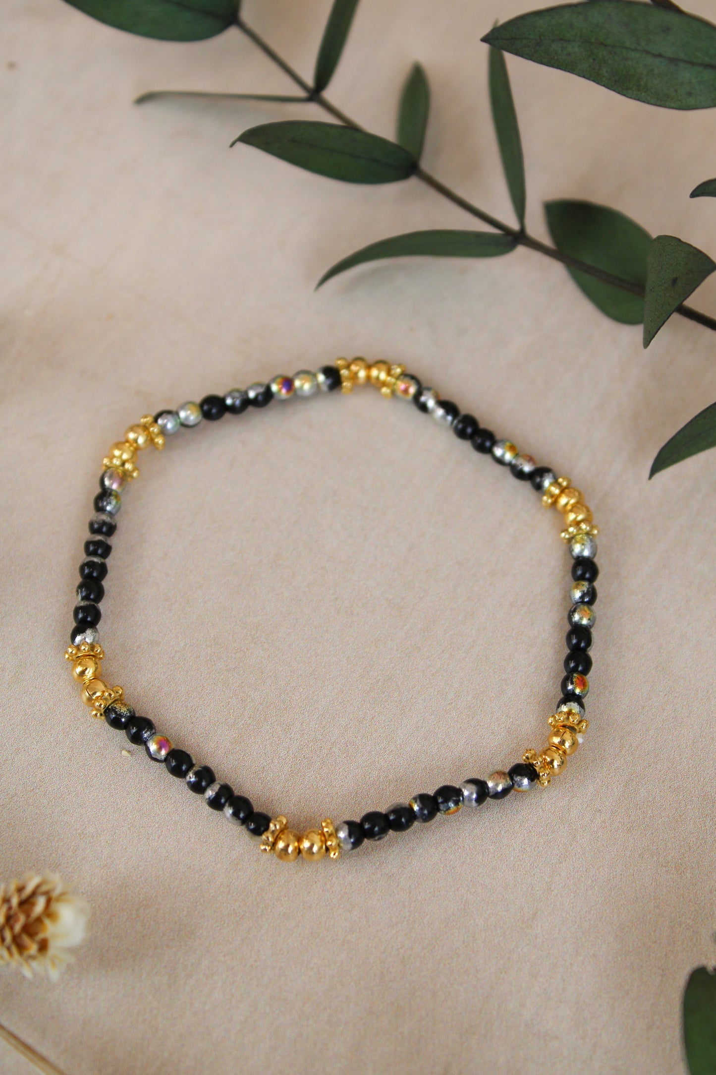 BEAD & GOLD ELASTIC BRACELET (7798071754968)