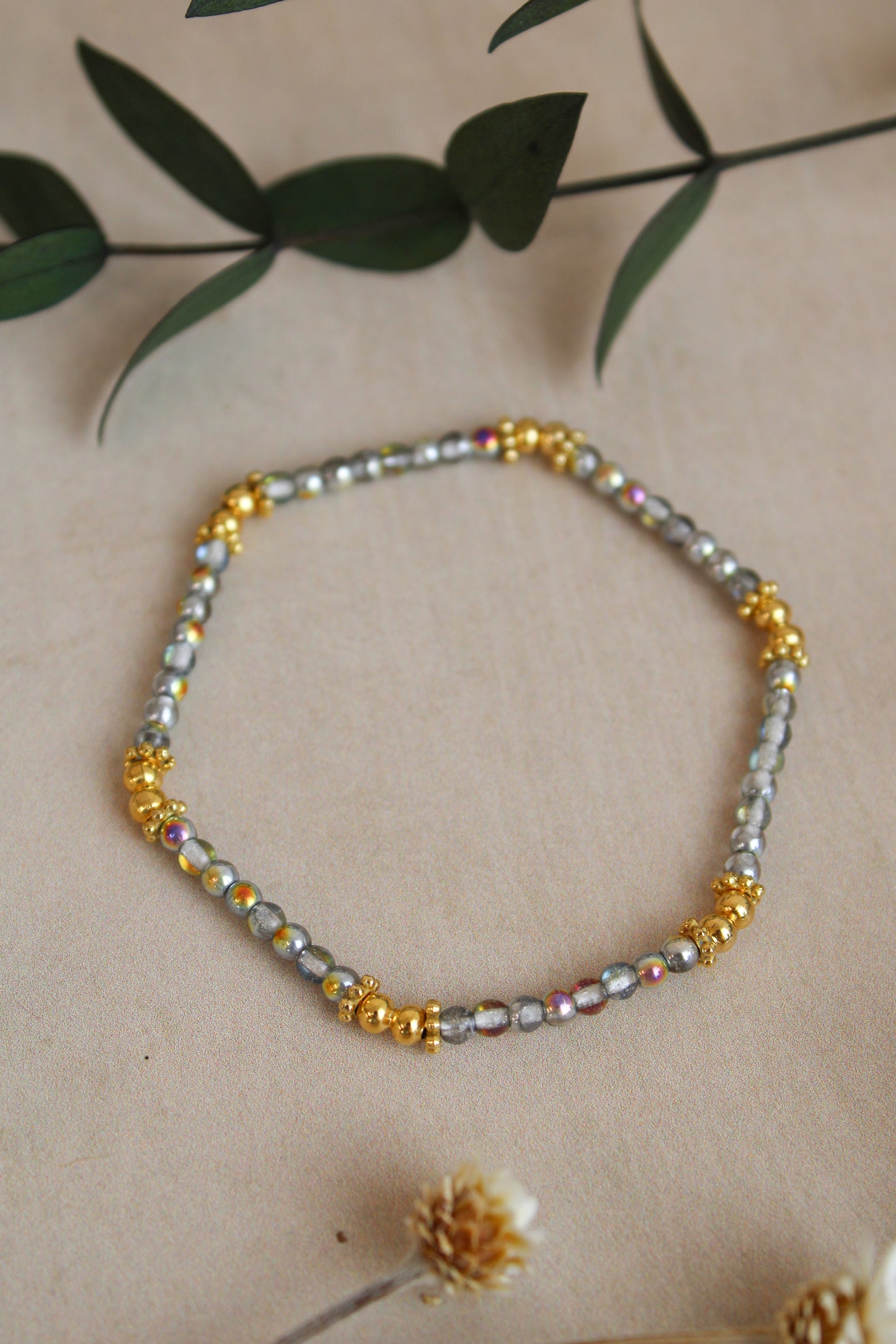 BEAD & GOLD ELASTIC BRACELET (7798071754968)