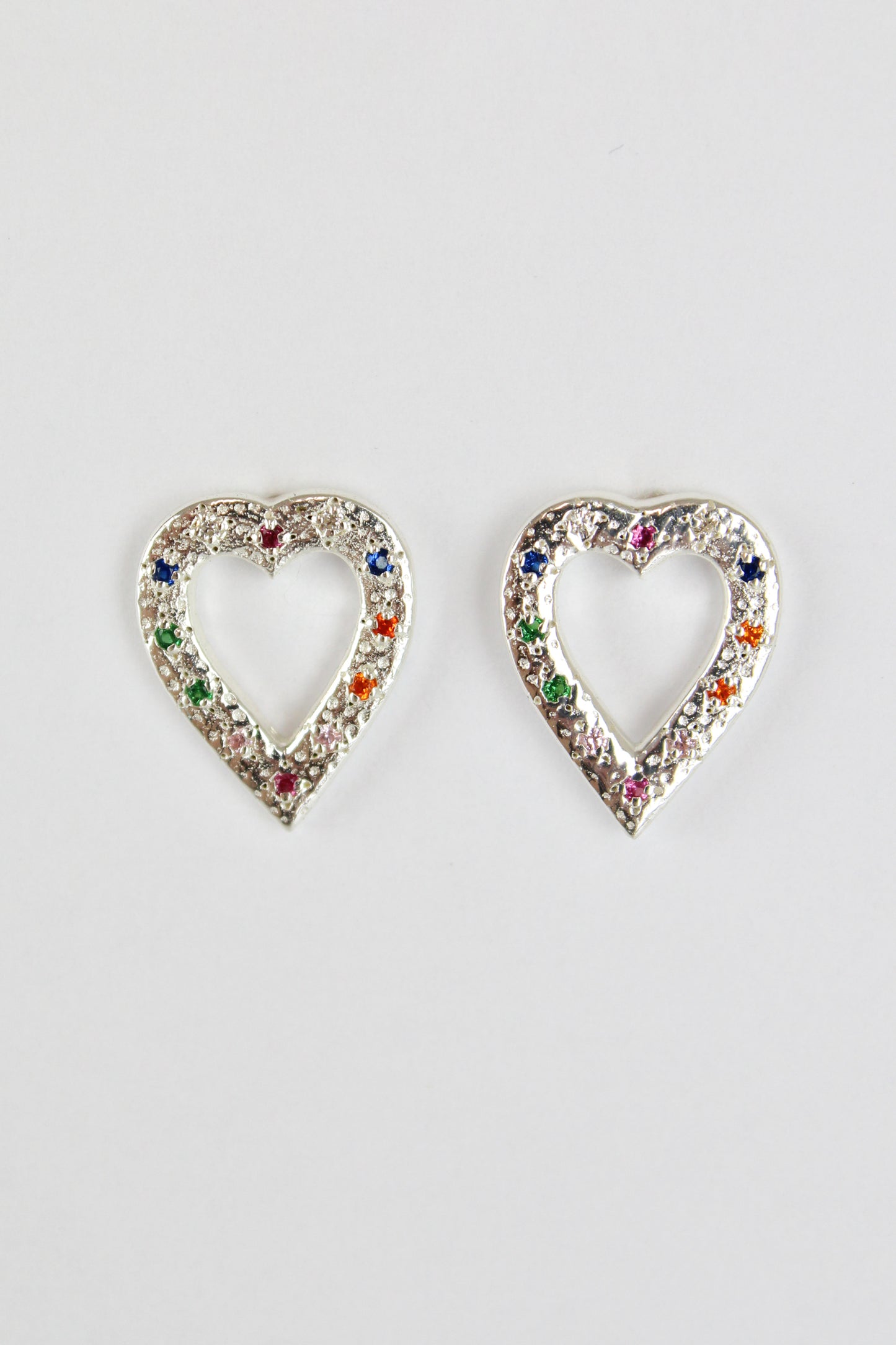 SILVER MULTI CRYSTAL HEART STUD (7895976247512)